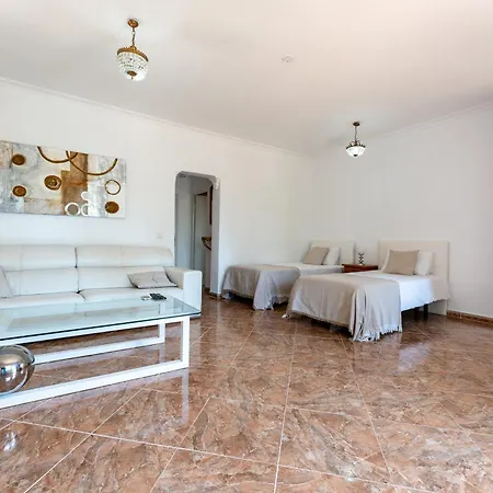 Villa Cortijo Alegria - 28 Personas *